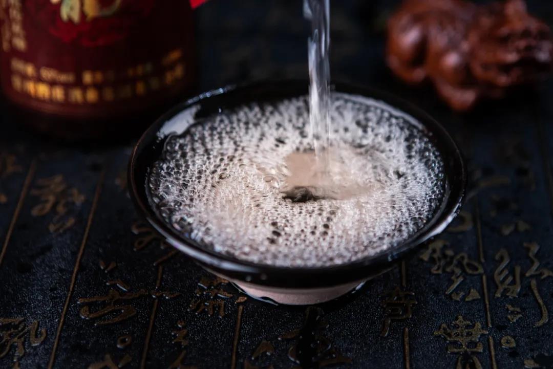 如何鑒評一瓶好的醬香白酒？