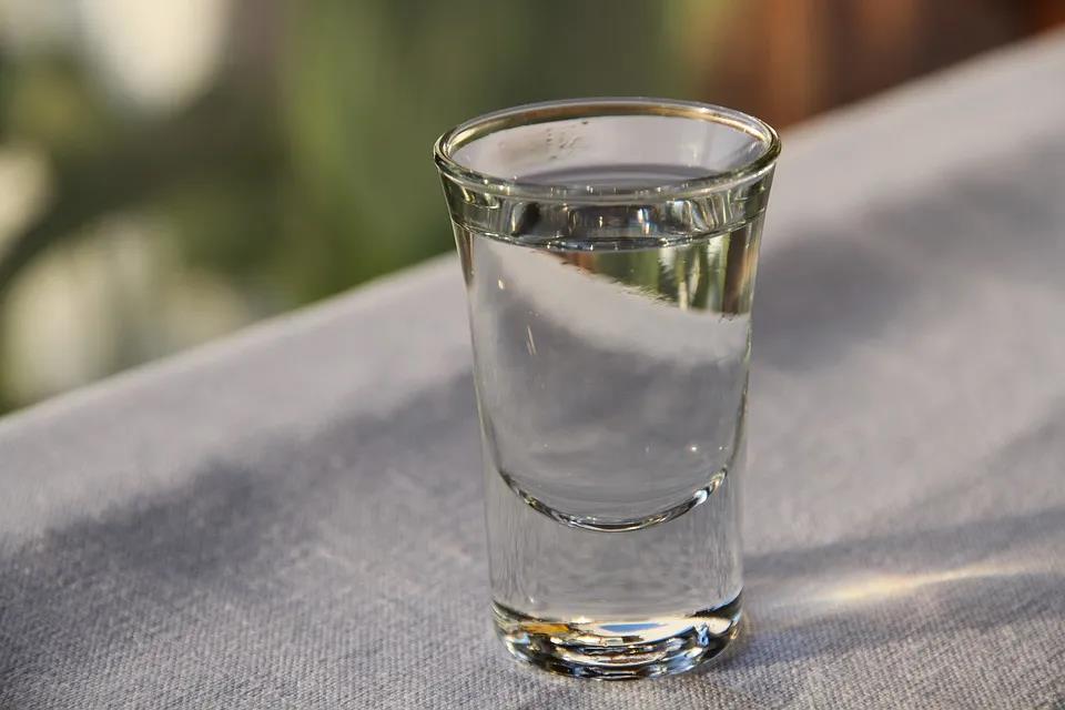 夏天醬香型白酒能不能冰著喝