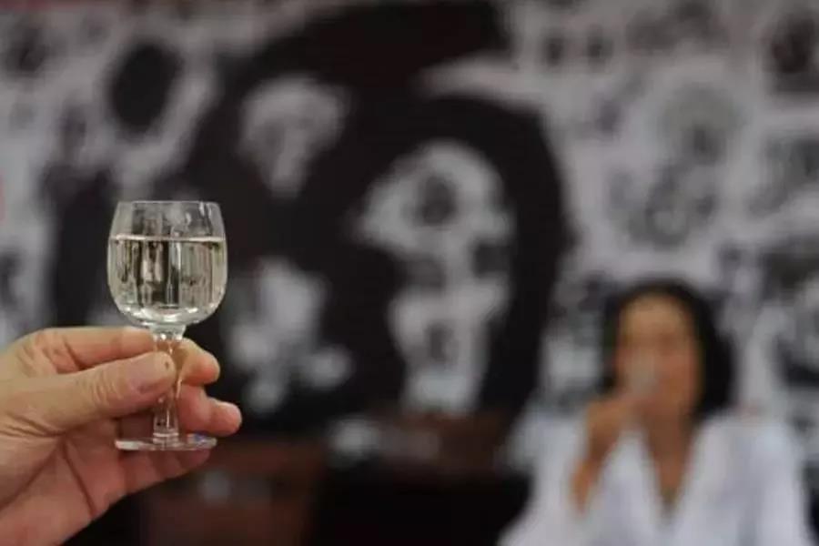 喝白酒還一口悶？這才是專業(yè)的品酒方式！