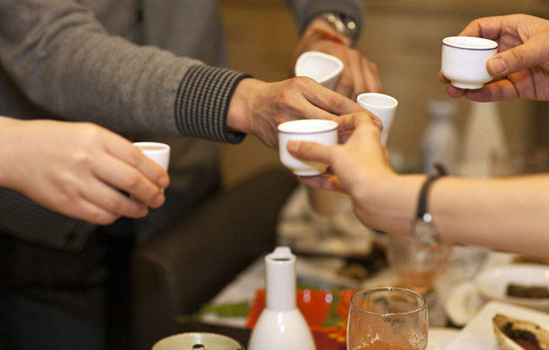 全國(guó)飲酒風(fēng)俗之廣東人，酒桌上的一股“清流”