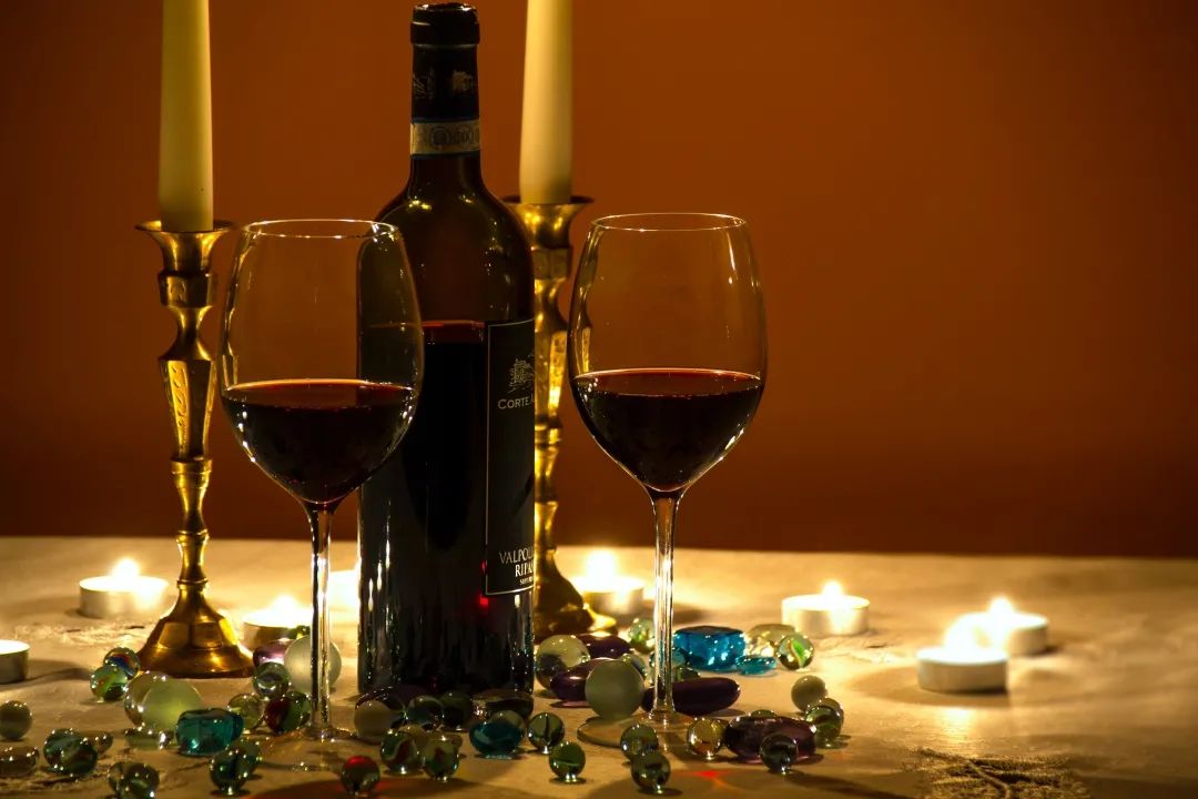 飲酒，世界通用的交友方式