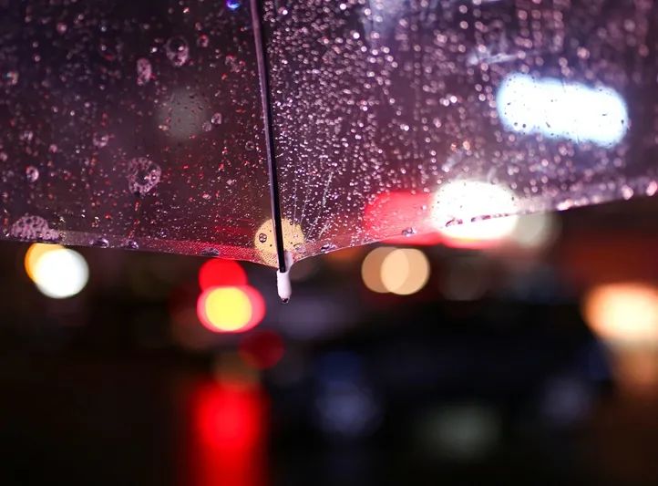 那個(gè)陪你熬夜喝酒的人，請(qǐng)好好珍惜