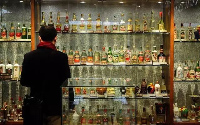 假酒案頻發(fā)！中秋節(jié)買酒最好找熟人，看了這些